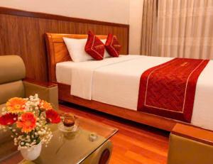 Balcony Standard Room - Châu Giang Hotel