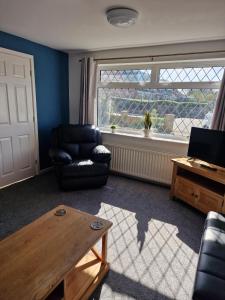 Warsett Crescent, 5 bedrooms near the coast.