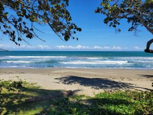 Private Villa and Beach at Villa Blue Surf