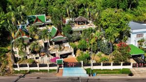 D Villa Phuket - Luxury 6 Bedroom Private Pool Villa in Cape Panwa