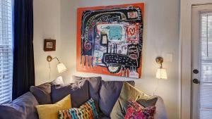 Chic Comfortable 2BR with Porch near Dilworth