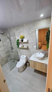 Modern Apartment Near Airport & Beach