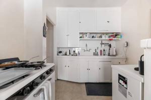 Modern Two-Bedroom Residence Near Marina and Beach