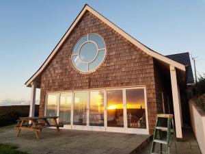 4 Bed in Porthtowan oc-pc718a