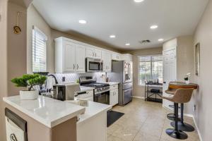 Big Yard and Patio! Modern Home Near Vegas Strip