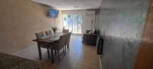 Depto 75m 2 dormitorios Frente al Parque Central con Cochera en el Centro denMendoza