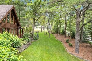 Poconos True Log Cabin with Sauna, Movie Theather, Hot Tub & Fire Pit!