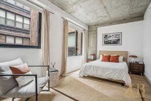 Modern 2BR Penthouse in Chelsea with Washer and Dryer and Elevator