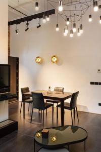 elegant and spacious loft downtown in the fashion district