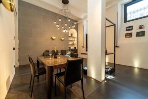 elegant and spacious loft downtown in the fashion district