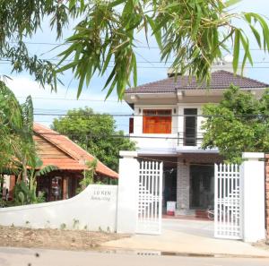 Loren Homestay