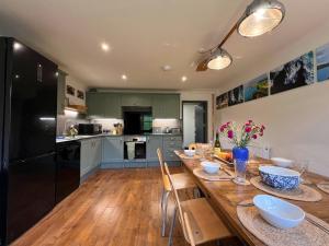 Penbwchdy Cottage, Preseli Venture