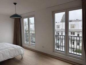 Exceptional BRIGHT double-floor house