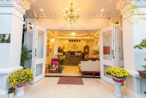 Green Meadow Serenity - Center Hotel