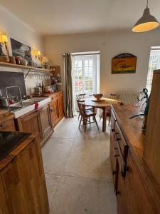 Charming house in an old rectory logement totalement PMR et accessible PMR
