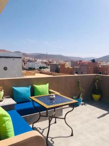 Zakar Apartments & Terrace