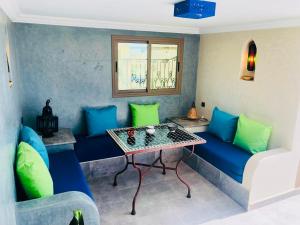 Zakar Apartments & Terrace