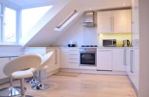 Stylish 2 Bed Apartment in West Hampstead