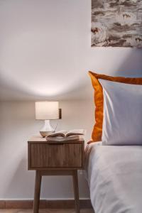 VERSA by Apiro Syros