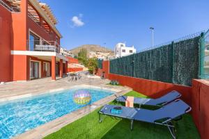 NEW Badminton Villa & Sea Views