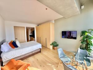 Espectacular Estudio en University Tower Reforma 2 camas dobles 4 personas