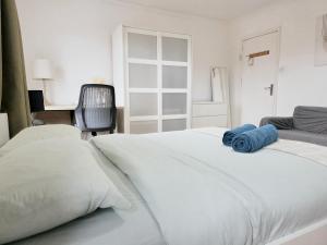 Studios & Ensuite Doubles - Central RG1 - Oracle - Station & Hospital