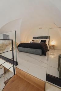 Golden Suite