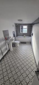 Stylish 3-Bedroom House in Warrington - Sleeps 5