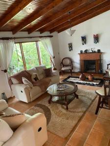 Don Dugis Home and Iriria Spa Near airport