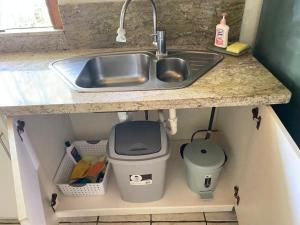 Don Dugis Home and Iriria Spa Near airport