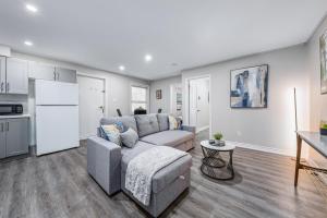 Brand New Suite in DT - Casa Hotels College