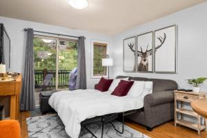 2BR Condo at The Aspens BBQ plus Terrace Views