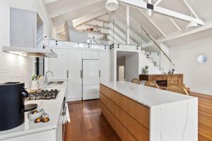 Saltwood Escape - Main Residence