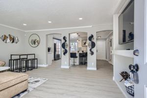 The Luxe Nest 5BR Retreat With Games And Fire Pit