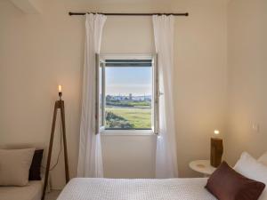 Yema House - Naoussa Bay