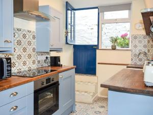2 Bed in Polruan oc-pc021