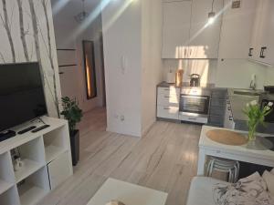 Apartament przy Pileckiego z dużym balkonem