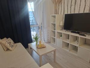 Apartament przy Pileckiego z dużym balkonem