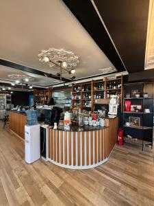 Heming-way Hotel