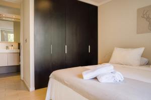 Chic 2BR Unique Stay in the Heart of Providencia