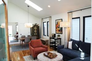 Chic Music City Retreat & Studio