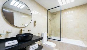 StayliaDXB Dubai Marina Views near Beach & Metro