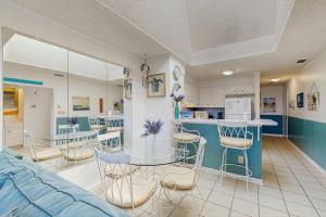 Tilghman Beach & Racquet 367