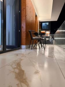 Apartament de Lux cu Terasă la Lac Rediu La 5 Minute de Moldova Mall