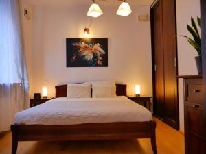 Designer 1BR Luxury Retreat, Atelier Residence, Walk to Palace of Culture