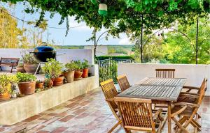 Amazing Home In Alignan-Du-Vent