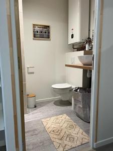 Le Beaumarchais Charming Studio Apartment near Thabor