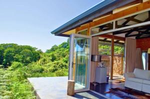 Yembeni Private Bush Lodge, Ballito, KZN, South Africa