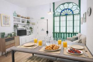 Centro Ciudad Giralda Parejas Teletrabajo Familias