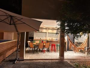 Sobrado lindo com piscina e área gourmet